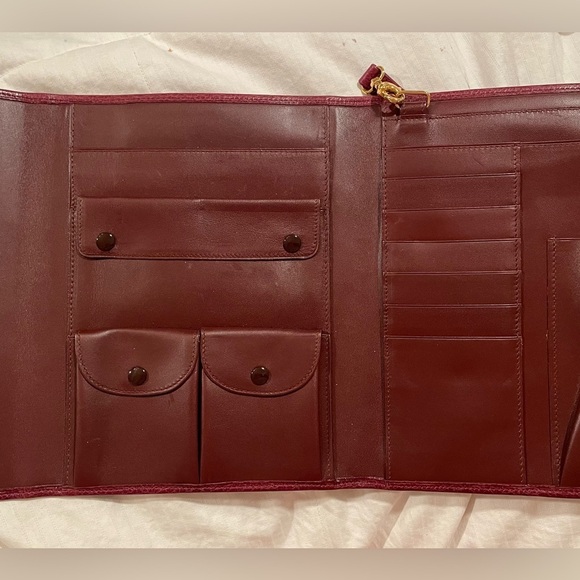 Authentic Cartier bag/organizer. So many pockets EUC dust cloth and box included - Picture 5 of 11